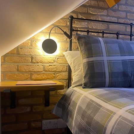 Badger Cottage Скарбъро Екстериор снимка