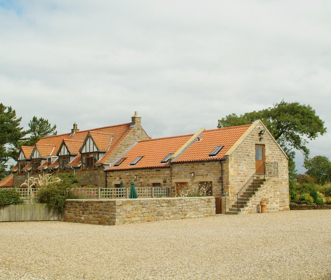 Badger Cottage Скарбъро Екстериор снимка